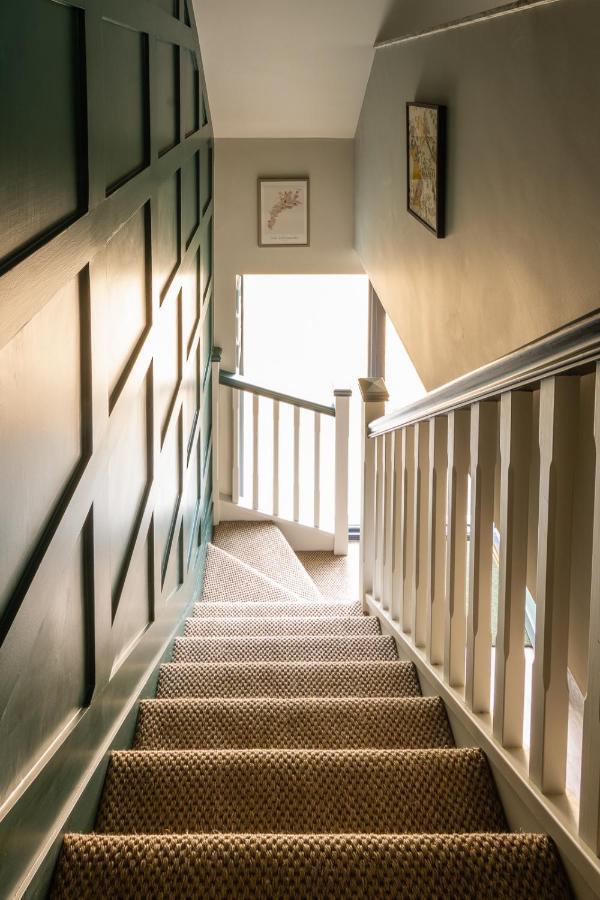 Stylish One Bedroom Cotswold Coach House Tetbury Extérieur photo