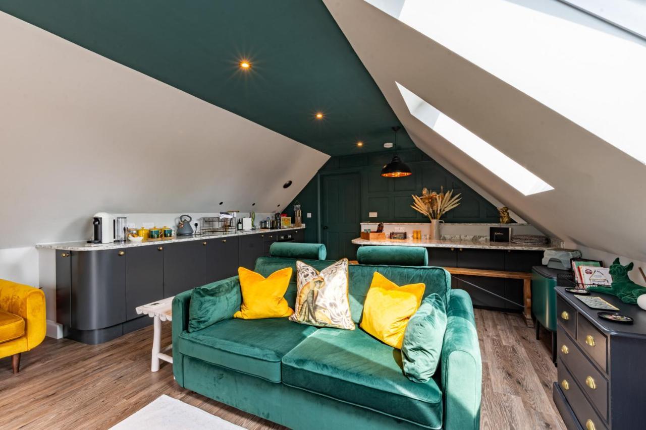 Stylish One Bedroom Cotswold Coach House Tetbury Extérieur photo